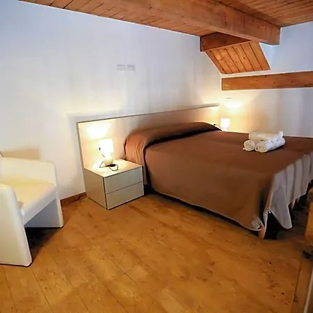 Il Viaggiatore Via Indipendenza 3* Geata